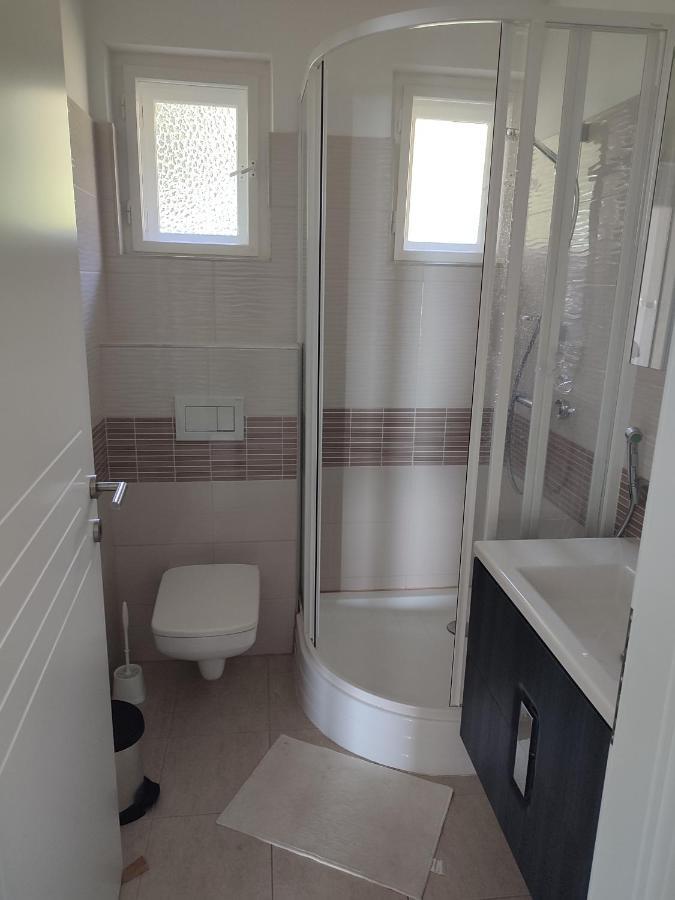 טיהאני Dorka Villa מראה חיצוני תמונה